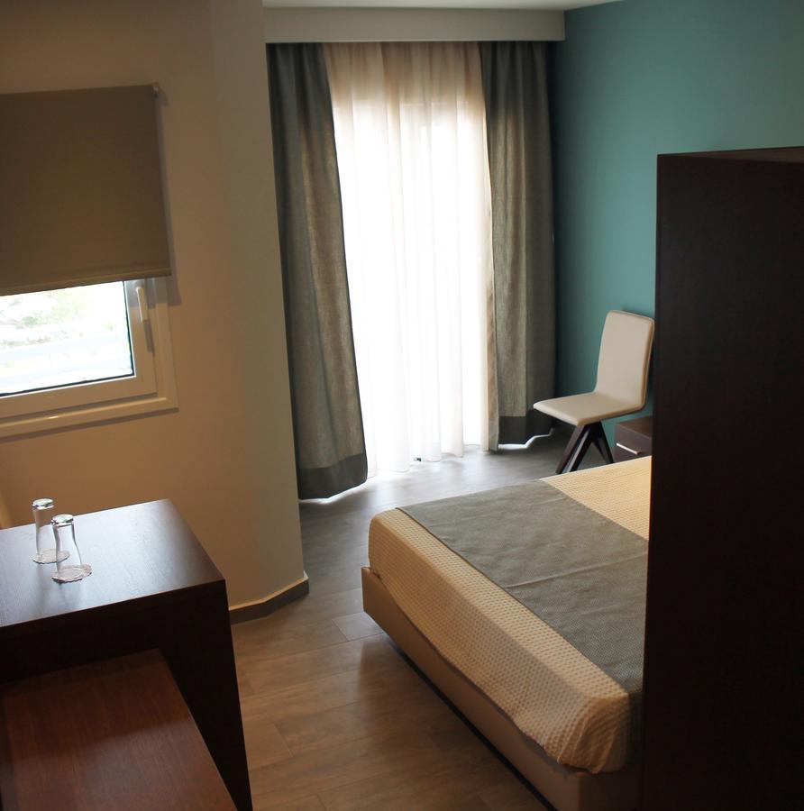 Angels Aparthotel Ермиони Екстериор снимка