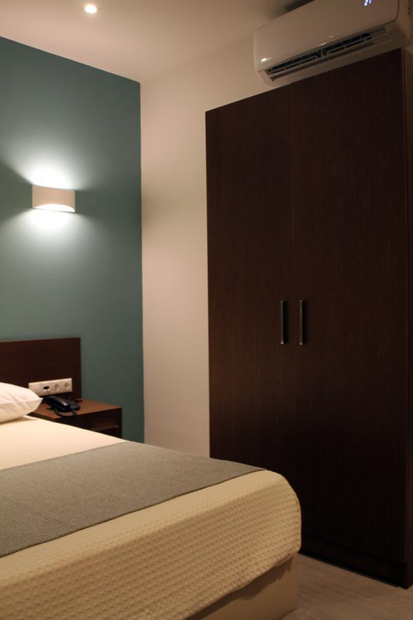 Angels Aparthotel Ермиони Екстериор снимка
